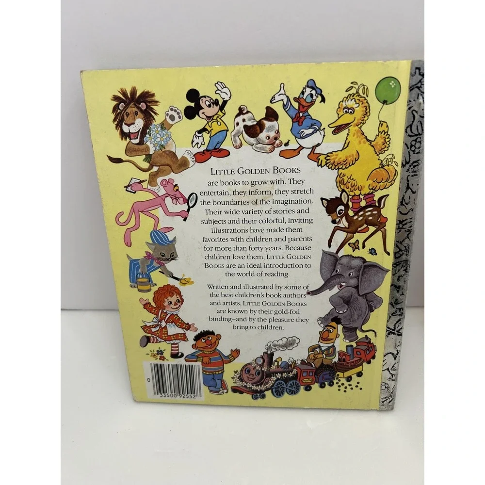 Vintage Bialosky's Special Picnic Leslie McGuire Little Golden HC Bears USA